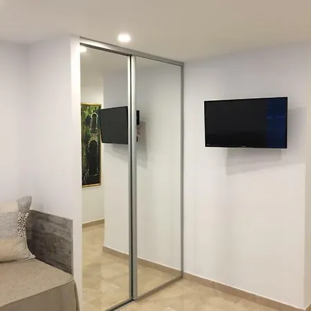 Pasaje La Camboria * Fuengirola